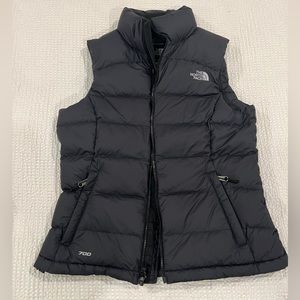 North Face puffy fitted vest size small